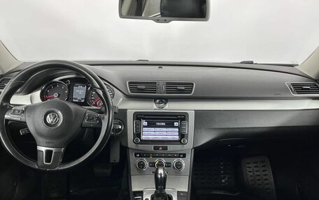 Volkswagen Passat B7, 2012 год, 1 090 000 рублей, 12 фотография