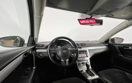 Volkswagen Passat B7, 2012 год, 1 090 000 рублей, 14 фотография