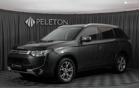 Mitsubishi Outlander III рестайлинг 3, 2014 год, 1 590 000 рублей, 1 фотография
