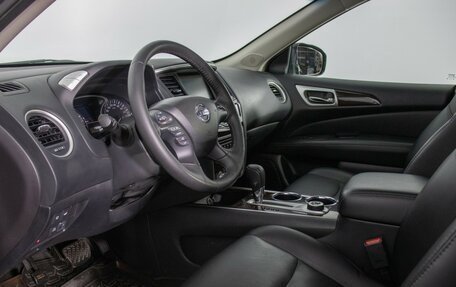 Nissan Pathfinder, 2016 год, 1 580 000 рублей, 10 фотография