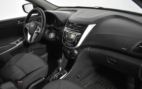 Hyundai Solaris II рестайлинг, 2011 год, 690 000 рублей, 13 фотография