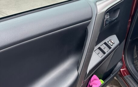 Toyota RAV4, 2019 год, 2 699 000 рублей, 15 фотография