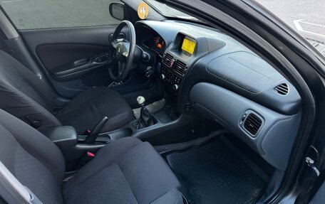 Nissan Almera, 2005 год, 360 000 рублей, 24 фотография