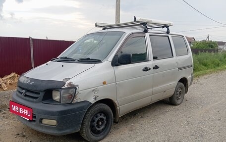 Toyota Town Ace III, 1999 год, 420 000 рублей, 3 фотография