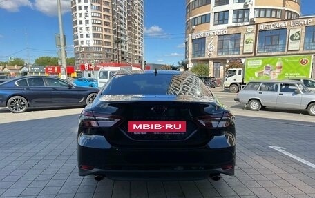 Toyota Camry, 2020 год, 2 990 000 рублей, 6 фотография