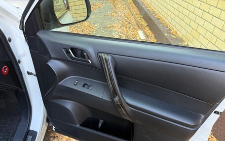 Toyota Highlander III, 2012 год, 2 190 000 рублей, 17 фотография