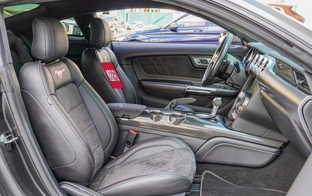 Ford Mustang VI рестайлинг, 2020 год, 4 650 000 рублей, 8 фотография