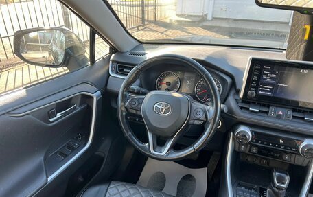 Toyota RAV4, 2021 год, 2 849 000 рублей, 16 фотография