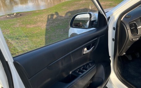 KIA Rio IV, 2020 год, 1 580 000 рублей, 8 фотография