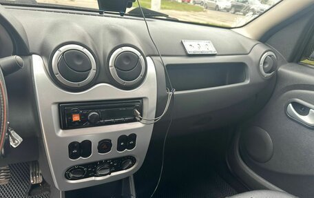 Renault Logan I, 2013 год, 600 000 рублей, 12 фотография