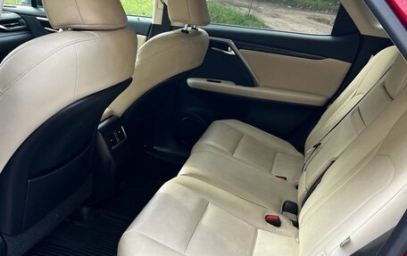 Lexus RX IV рестайлинг, 2021 год, 4 200 000 рублей, 7 фотография