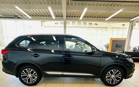 Mitsubishi Outlander III рестайлинг 3, 2018 год, 3 199 000 рублей, 7 фотография
