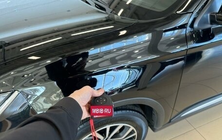 Mitsubishi Outlander III рестайлинг 3, 2018 год, 3 199 000 рублей, 20 фотография