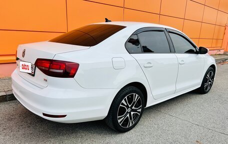 Volkswagen Jetta VI, 2018 год, 1 099 000 рублей, 8 фотография
