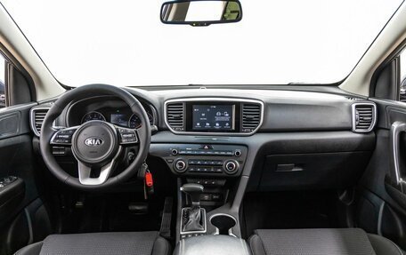 KIA Sportage IV рестайлинг, 2018 год, 2 198 000 рублей, 14 фотография