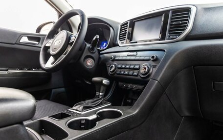 KIA Sportage IV рестайлинг, 2018 год, 2 198 000 рублей, 29 фотография
