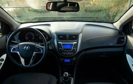 Hyundai Solaris II рестайлинг, 2012 год, 787 000 рублей, 21 фотография
