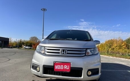 Honda Freed I, 2011 год, 1 095 000 рублей, 1 фотография