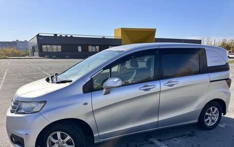 Honda Freed I, 2011 год, 1 095 000 рублей, 3 фотография