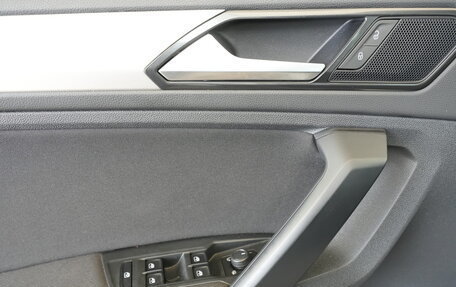 Volkswagen Tiguan II, 2018 год, 1 750 000 рублей, 11 фотография
