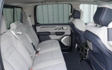 Rambler 1500, 2025 год, 9 000 000 рублей, 25 фотография