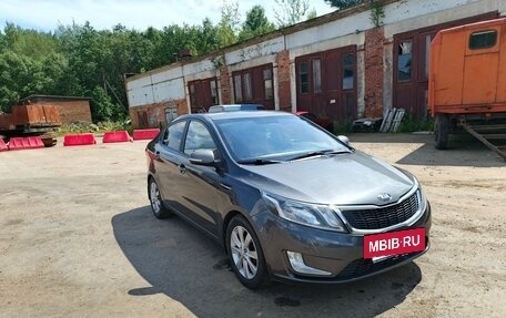 KIA Rio III рестайлинг, 2013 год, 590 000 рублей, 2 фотография