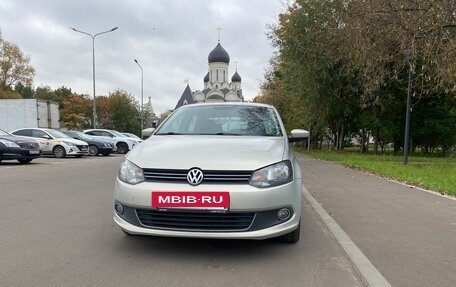 Volkswagen Polo VI (EU Market), 2012 год, 850 000 рублей, 2 фотография