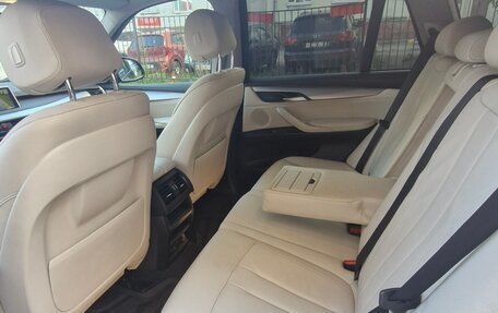 BMW X5, 2018 год, 3 600 000 рублей, 11 фотография