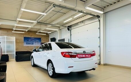 Toyota Camry, 2013 год, 2 049 000 рублей, 4 фотография
