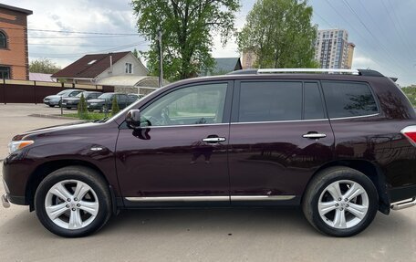 Toyota Highlander III, 2012 год, 2 485 000 рублей, 3 фотография