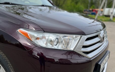 Toyota Highlander III, 2012 год, 2 485 000 рублей, 5 фотография