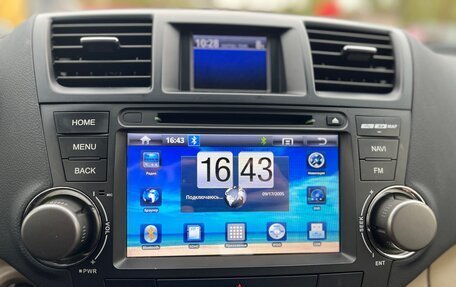 Toyota Highlander III, 2012 год, 2 485 000 рублей, 9 фотография