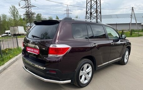 Toyota Highlander III, 2012 год, 2 485 000 рублей, 6 фотография