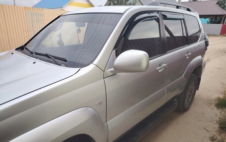 Toyota Land Cruiser Prado 120 рестайлинг, 2006 год, 2 250 000 рублей, 3 фотография