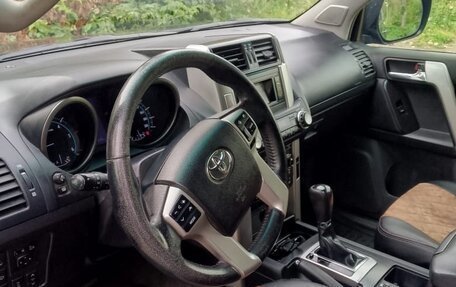 Toyota Land Cruiser Prado 150 рестайлинг 2, 2012 год, 2 200 000 рублей, 7 фотография