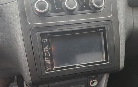 Volkswagen Caddy III рестайлинг, 2012 год, 680 000 рублей, 9 фотография