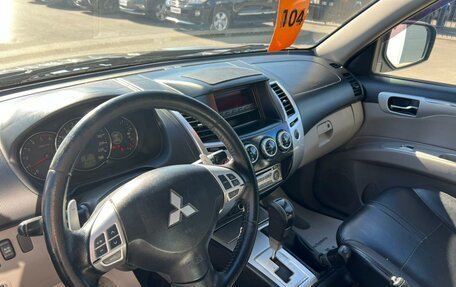 Mitsubishi Pajero Sport II рестайлинг, 2012 год, 1 799 000 рублей, 2 фотография