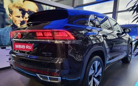 Volkswagen Teramont I, 2023 год, 6 198 000 рублей, 4 фотография
