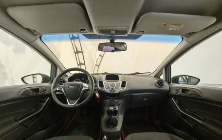 Ford Fiesta, 2015 год, 409 000 рублей, 9 фотография