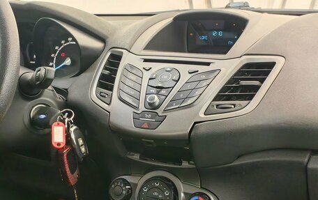 Ford Fiesta, 2015 год, 409 000 рублей, 12 фотография