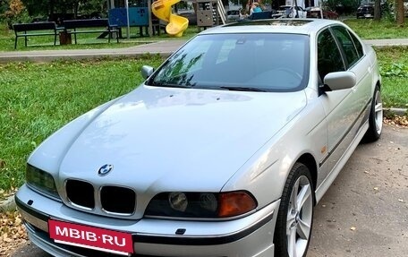 BMW 5 серия, 2000 год, 1 300 000 рублей, 7 фотография