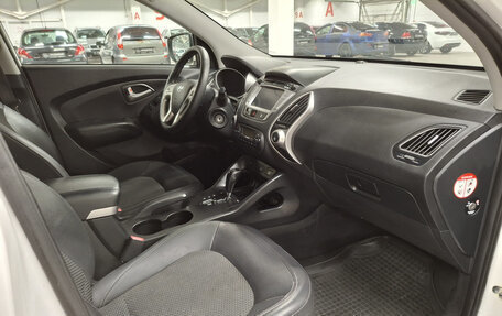 Hyundai ix35 I рестайлинг, 2013 год, 1 200 000 рублей, 13 фотография