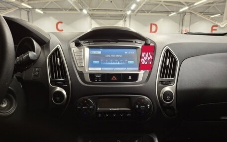 Hyundai ix35 I рестайлинг, 2013 год, 1 200 000 рублей, 18 фотография