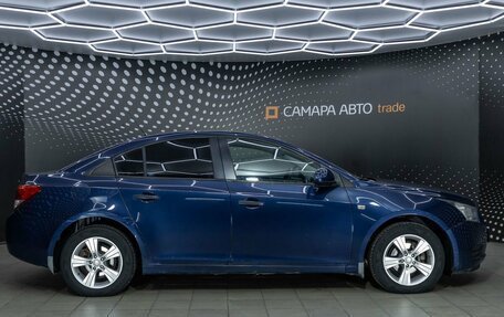 Chevrolet Cruze II, 2010 год, 621 000 рублей, 5 фотография