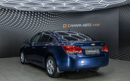 Chevrolet Cruze II, 2010 год, 621 000 рублей, 4 фотография