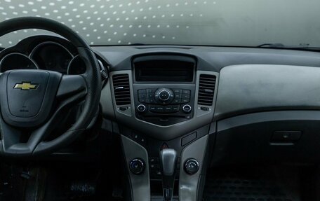 Chevrolet Cruze II, 2010 год, 621 000 рублей, 12 фотография