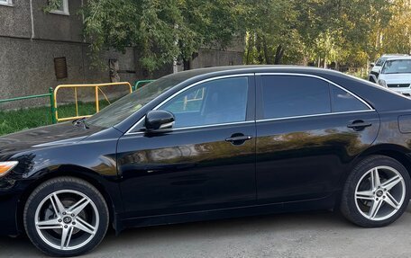 Toyota Camry, 2011 год, 1 500 000 рублей, 2 фотография