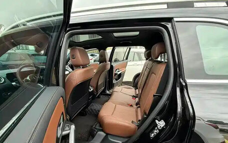 Mercedes-Benz GLB, 2024 год, 4 700 000 рублей, 5 фотография