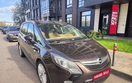 Opel Zafira C рестайлинг, 2013 год, 875 000 рублей, 1 фотография