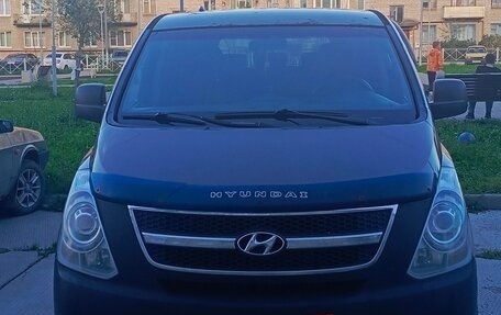 Hyundai H-1 II рестайлинг, 2012 год, 1 300 000 рублей, 4 фотография